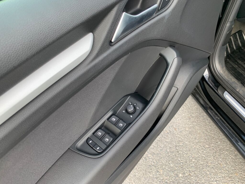 Audi A3 2016 Musta