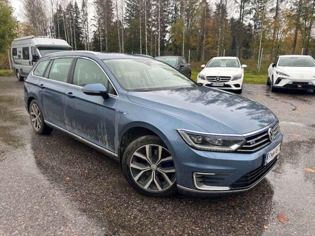 Volkswagen Passat 2016 Sininen