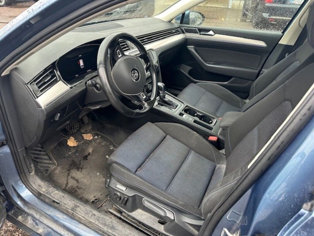 Volkswagen Passat 2016 Sininen