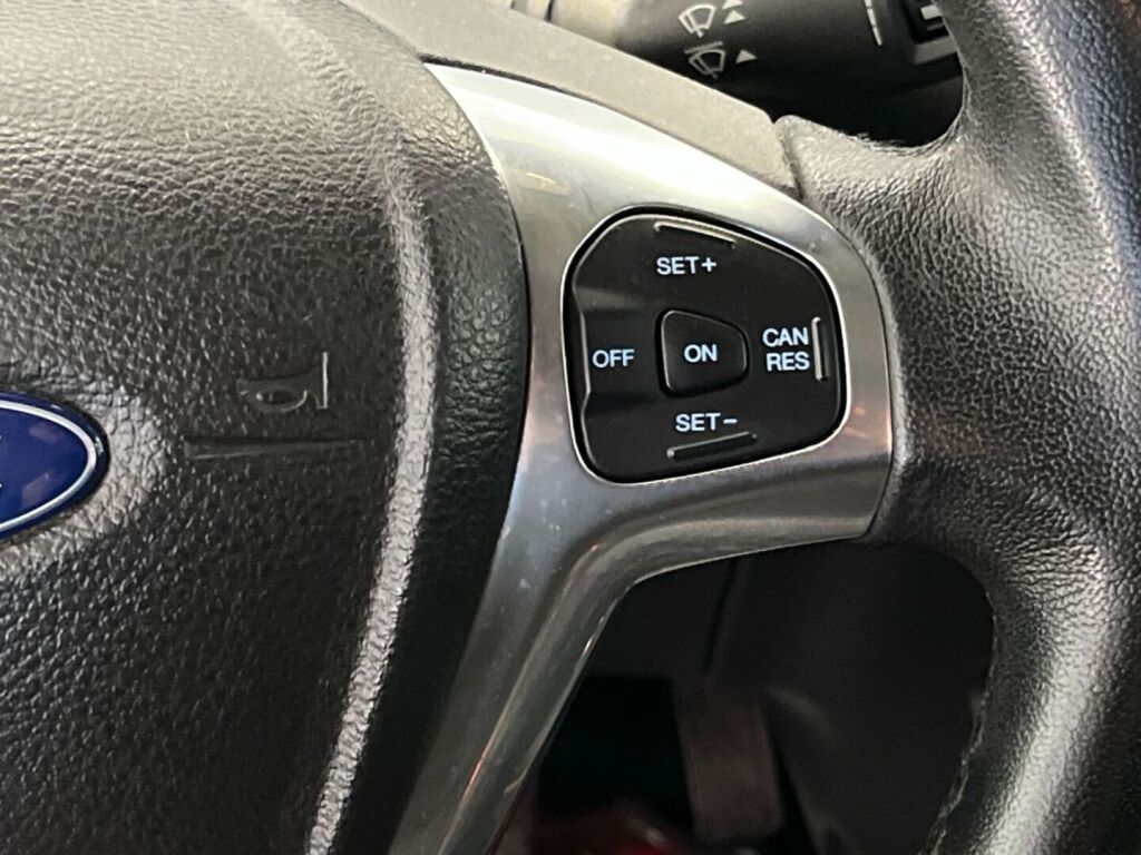 Ford B-Max 2017 Harmaa