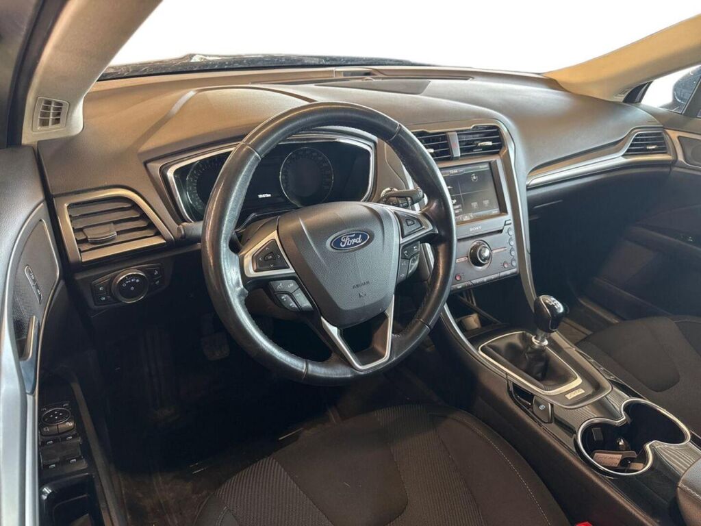 Ford Mondeo 2016 Sininen