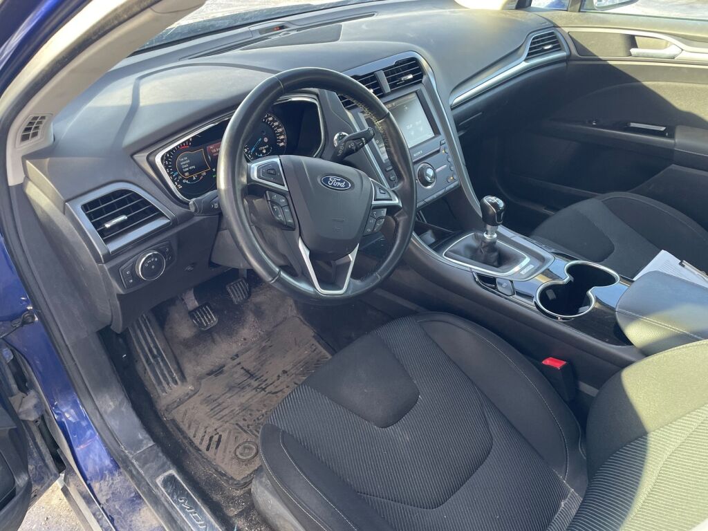 Ford Mondeo 2016 Sininen