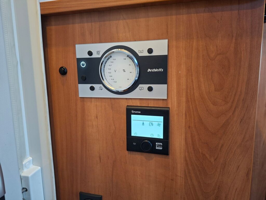 Dethleffs Trend T 6717 2016 Valkoinen