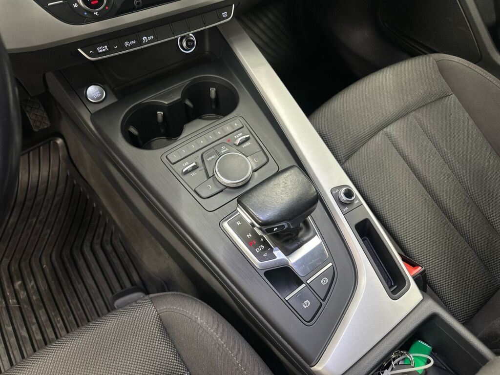 Audi A4 2016 Valkoinen