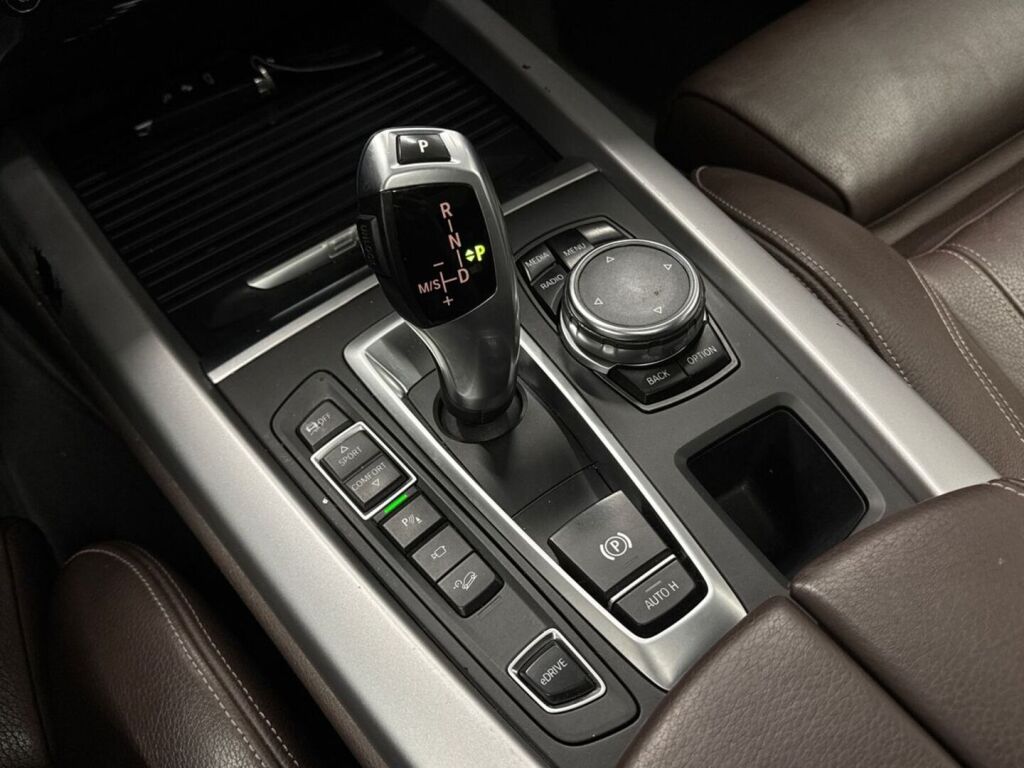 BMW X5 2016 Harmaa
