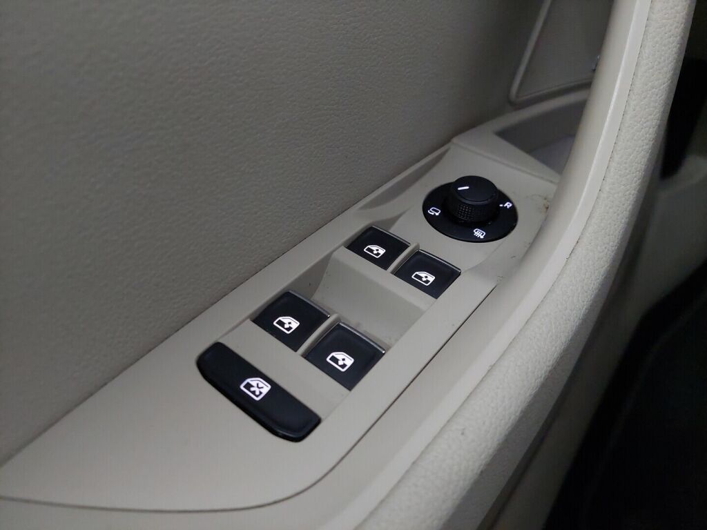 Skoda Superb 2016 Valkoinen