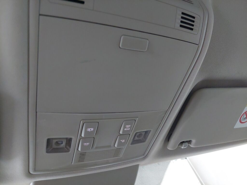 Skoda Superb 2016 Valkoinen