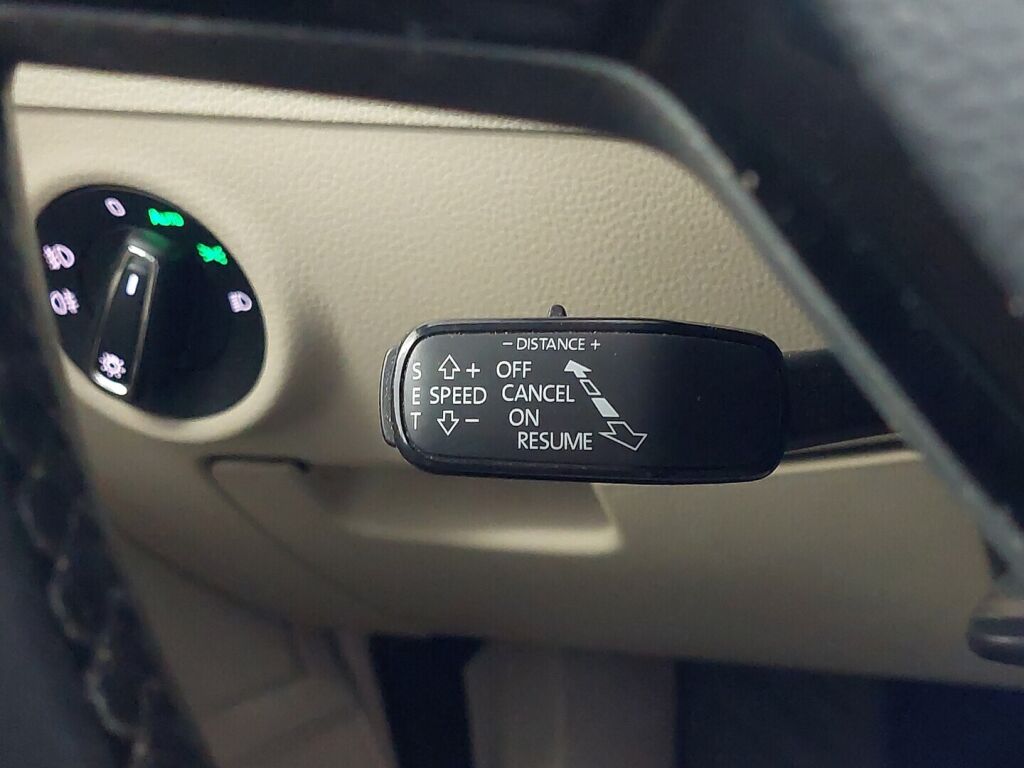 Skoda Superb 2016 Valkoinen