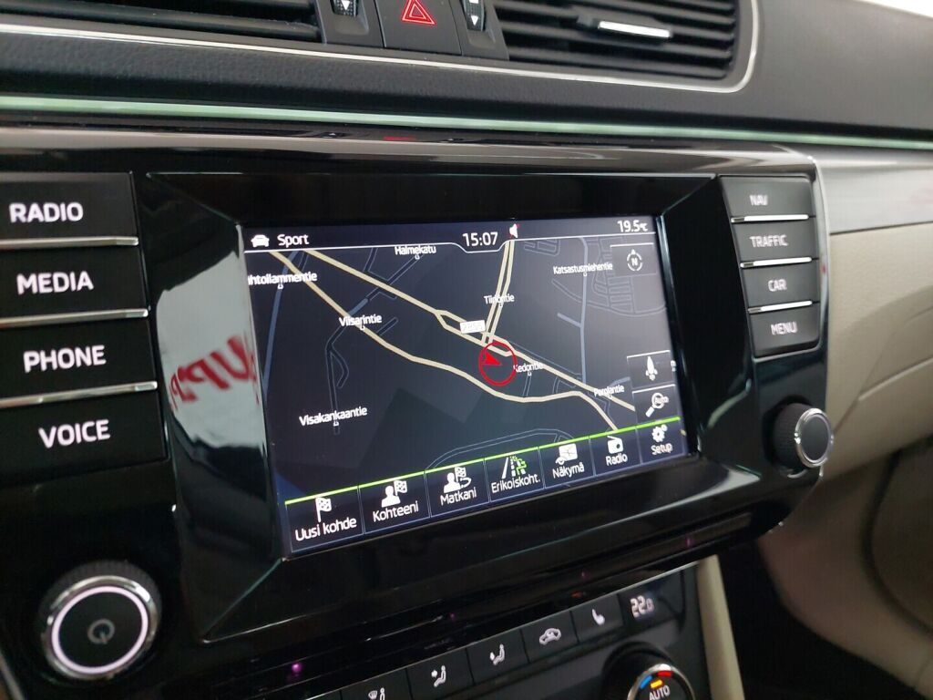 Skoda Superb 2016 Valkoinen