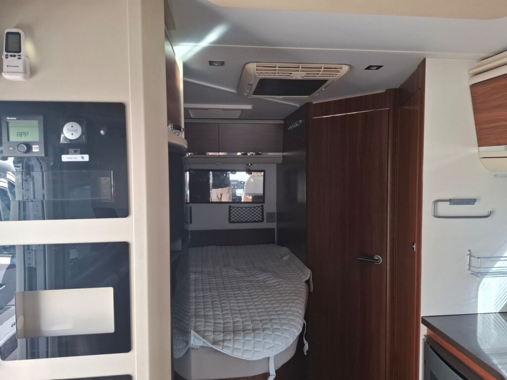 Adria Matrix M 650SF 50 years Edition 2016 Harmaa