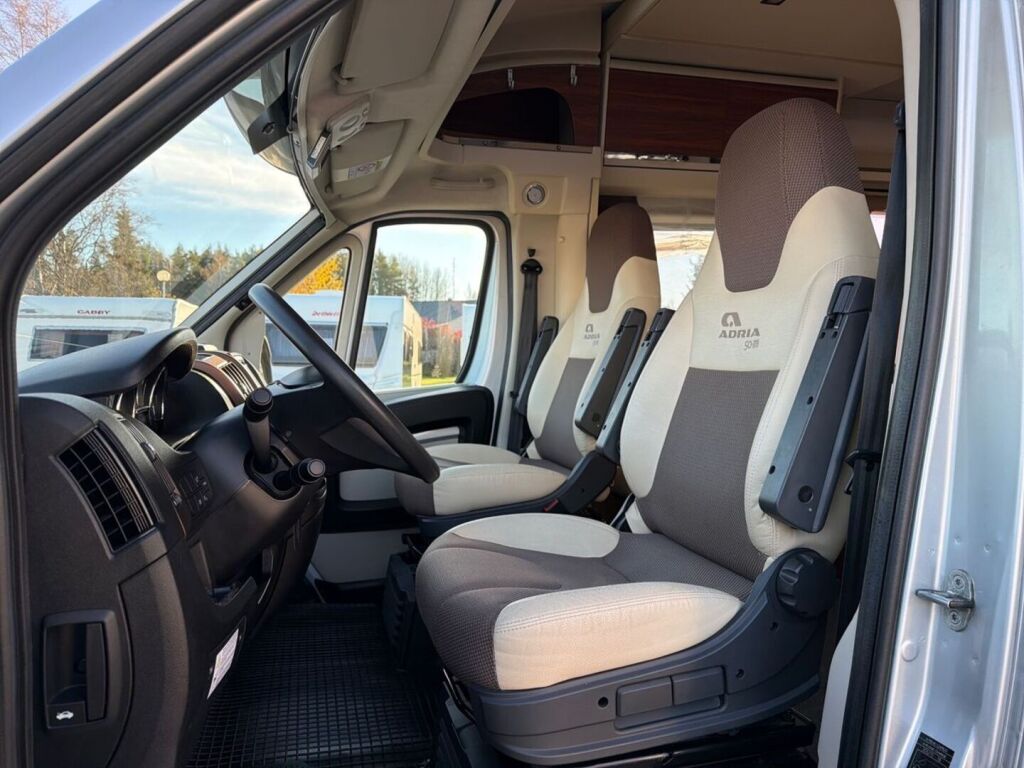 Adria Matrix M 650SF 50 years Edition 2016 Harmaa