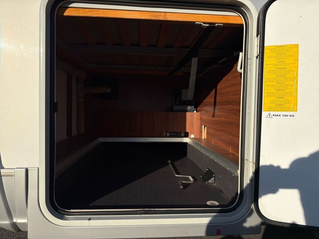Adria Matrix M 650SF 50 years Edition 2016 Harmaa
