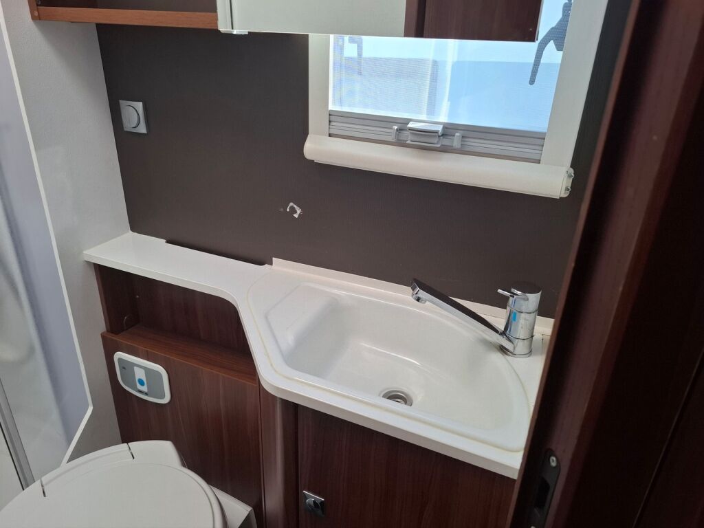 Adria Matrix M 650SF 50 years Edition 2016 Harmaa