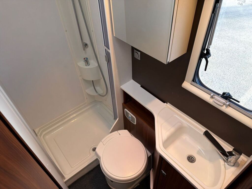 Adria Matrix M 650SF 50 years Edition 2016 Harmaa