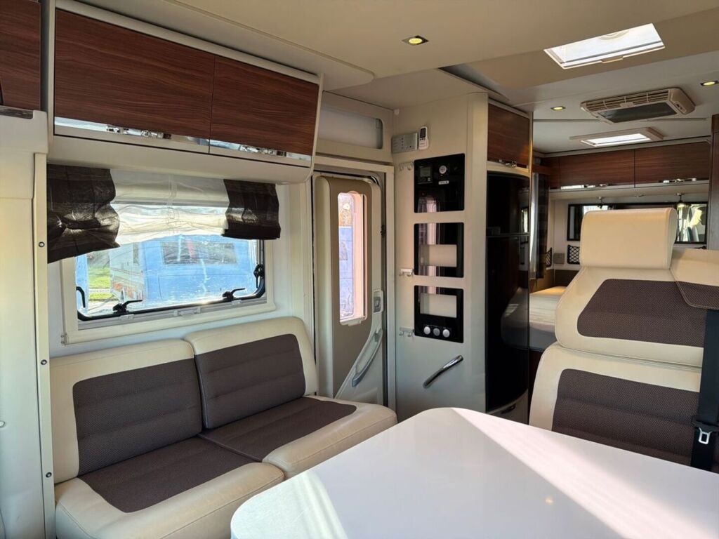 Adria Matrix M 650SF 50 years Edition 2016 Harmaa