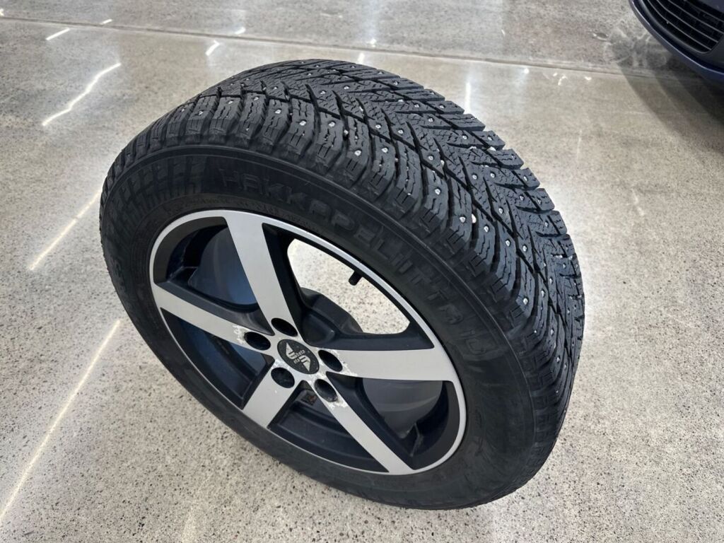 Toyota Auris 2017 Valkoinen