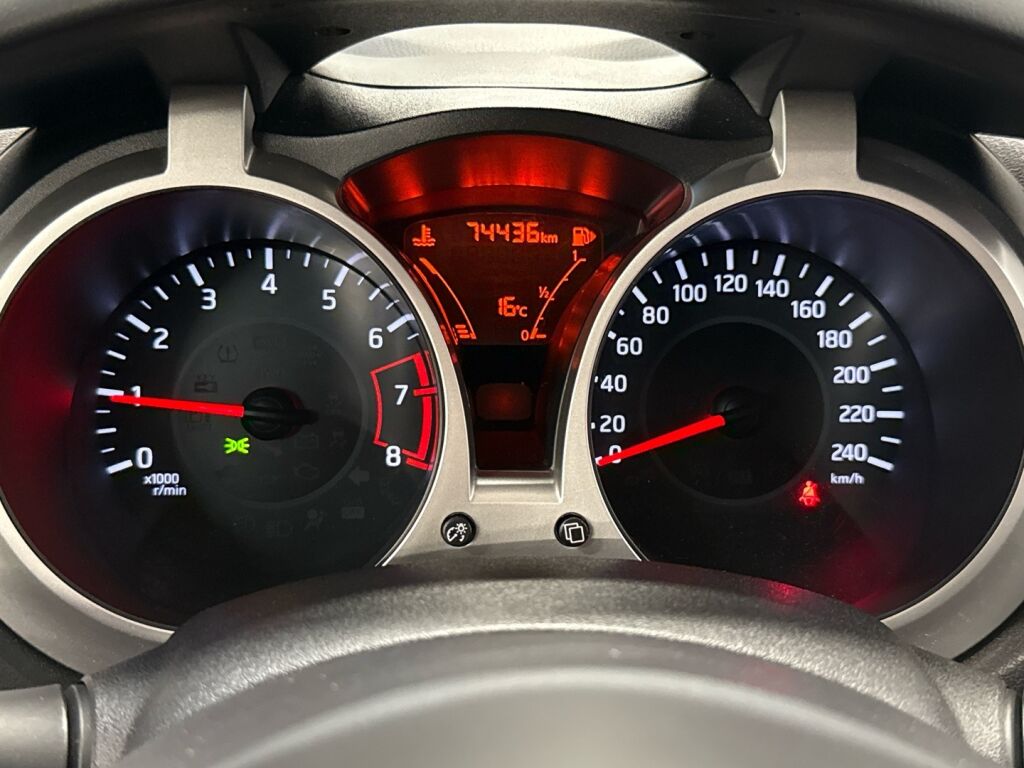 Nissan Juke 2017 Musta