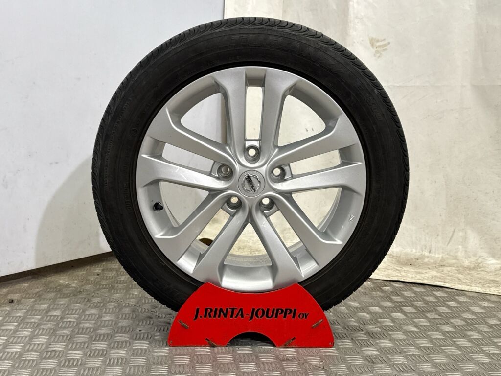 Nissan Juke 2017 Musta