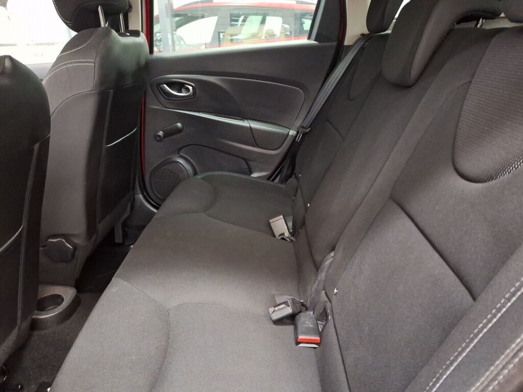 Renault Clio 2016 Punainen