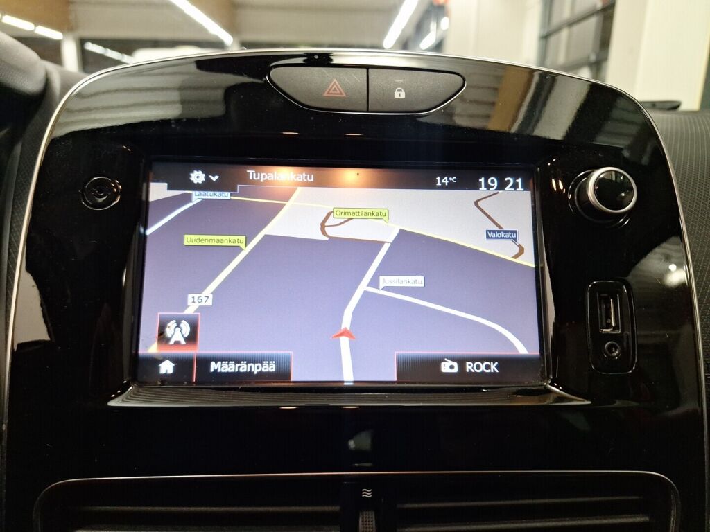 Renault Clio 2016 Punainen