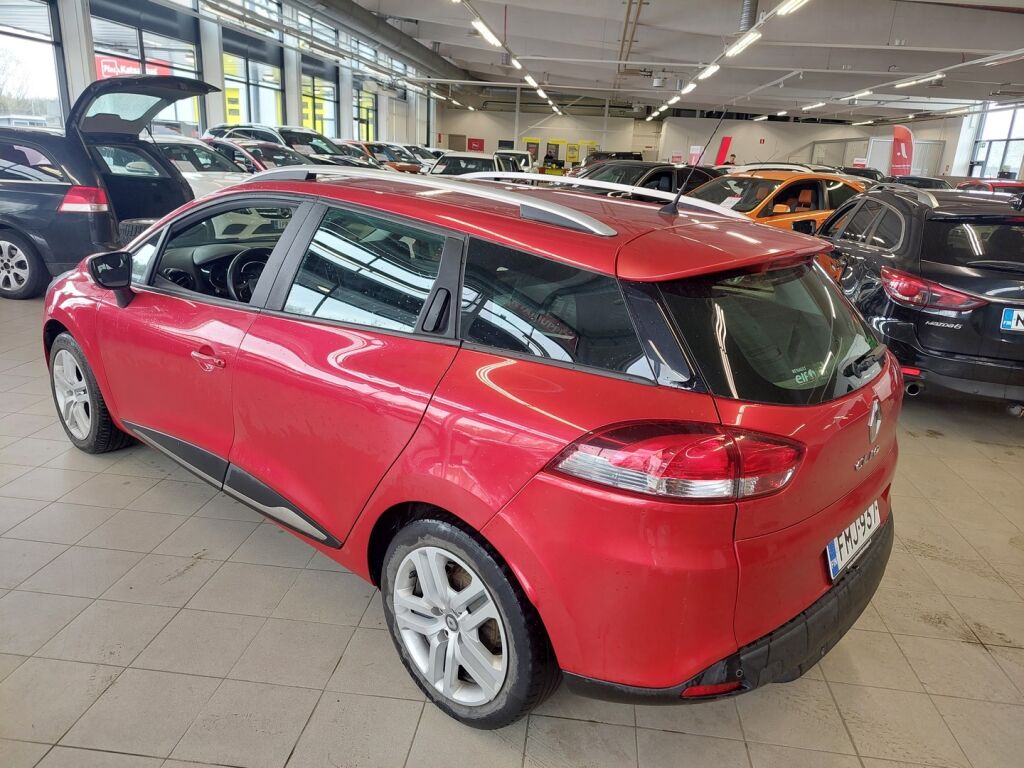 Renault Clio 2016 Punainen