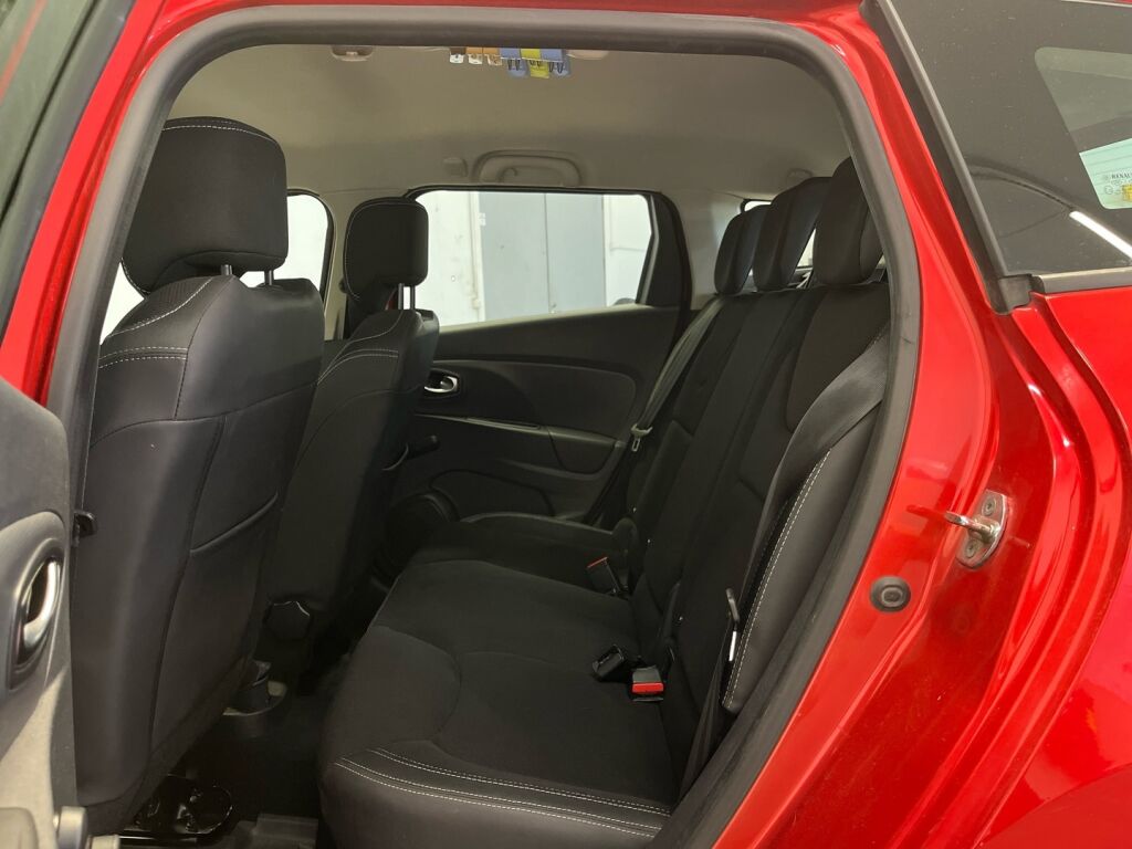 Renault Clio 2016 Punainen