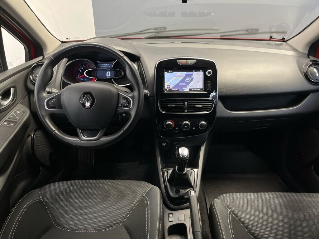 Renault Clio 2016 Punainen