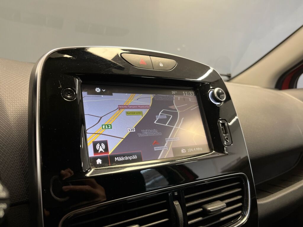 Renault Clio 2016 Punainen