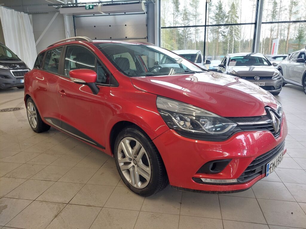 Renault Clio 2016 Punainen