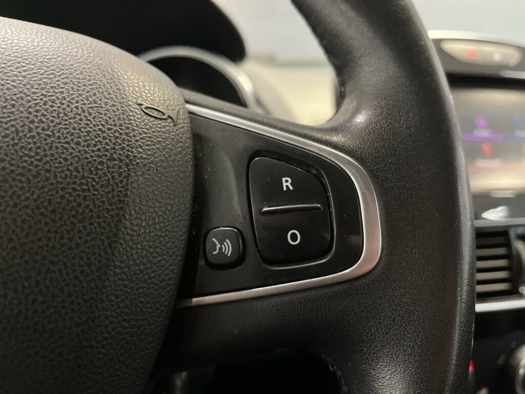 Renault Clio 2016 Punainen