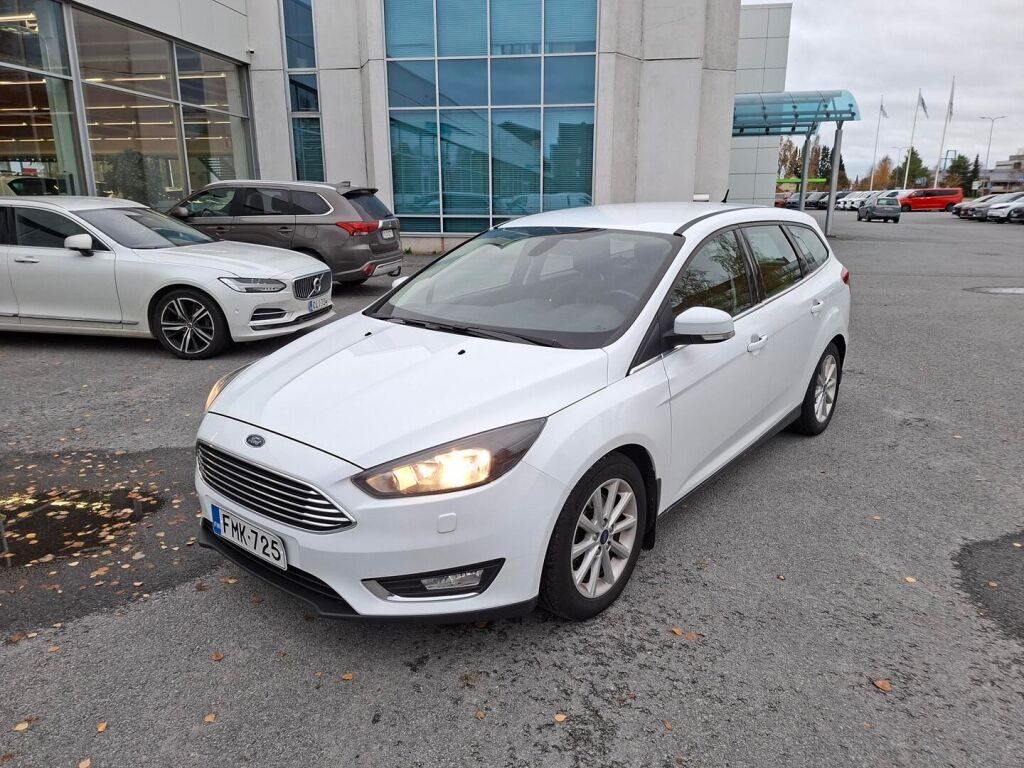 Ford Focus 2016 Valkoinen