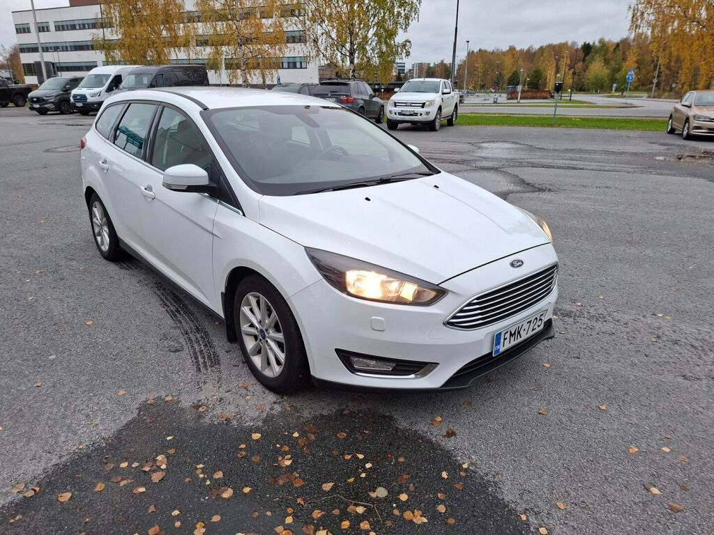 Ford Focus 2016 Valkoinen