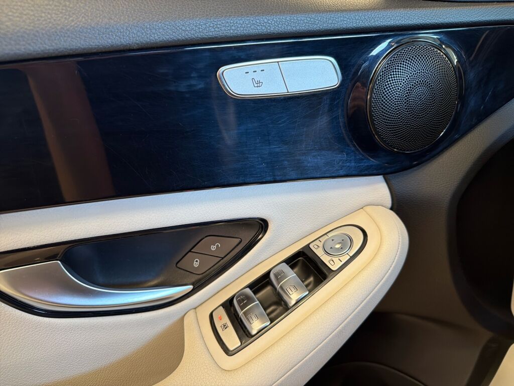 Mercedes-Benz C 2017 Valkoinen