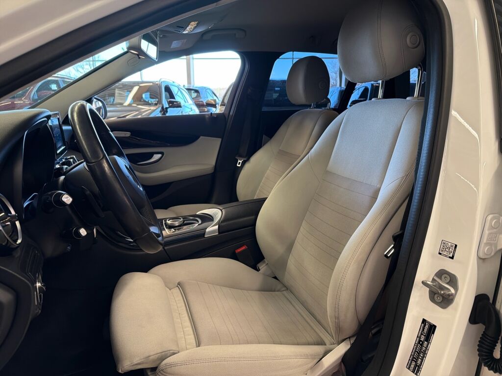 Mercedes-Benz C 2017 Valkoinen