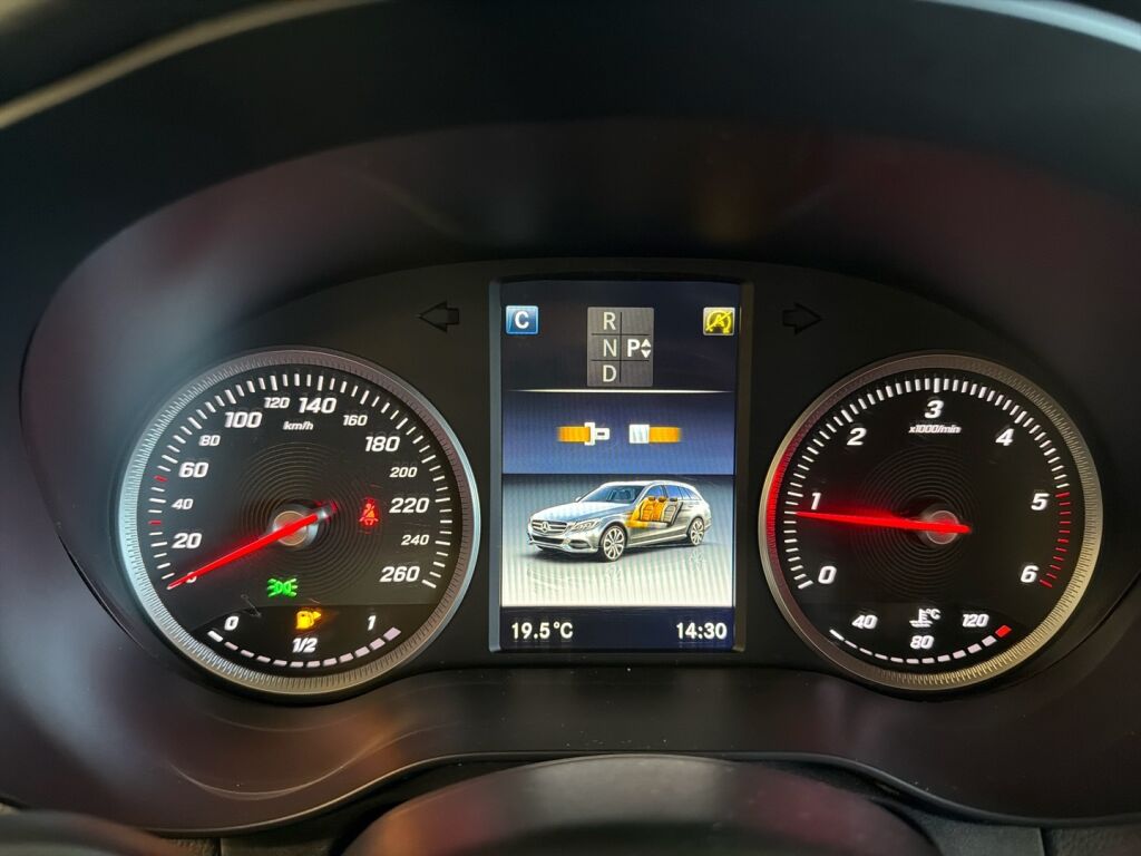 Mercedes-Benz C 2017 Valkoinen