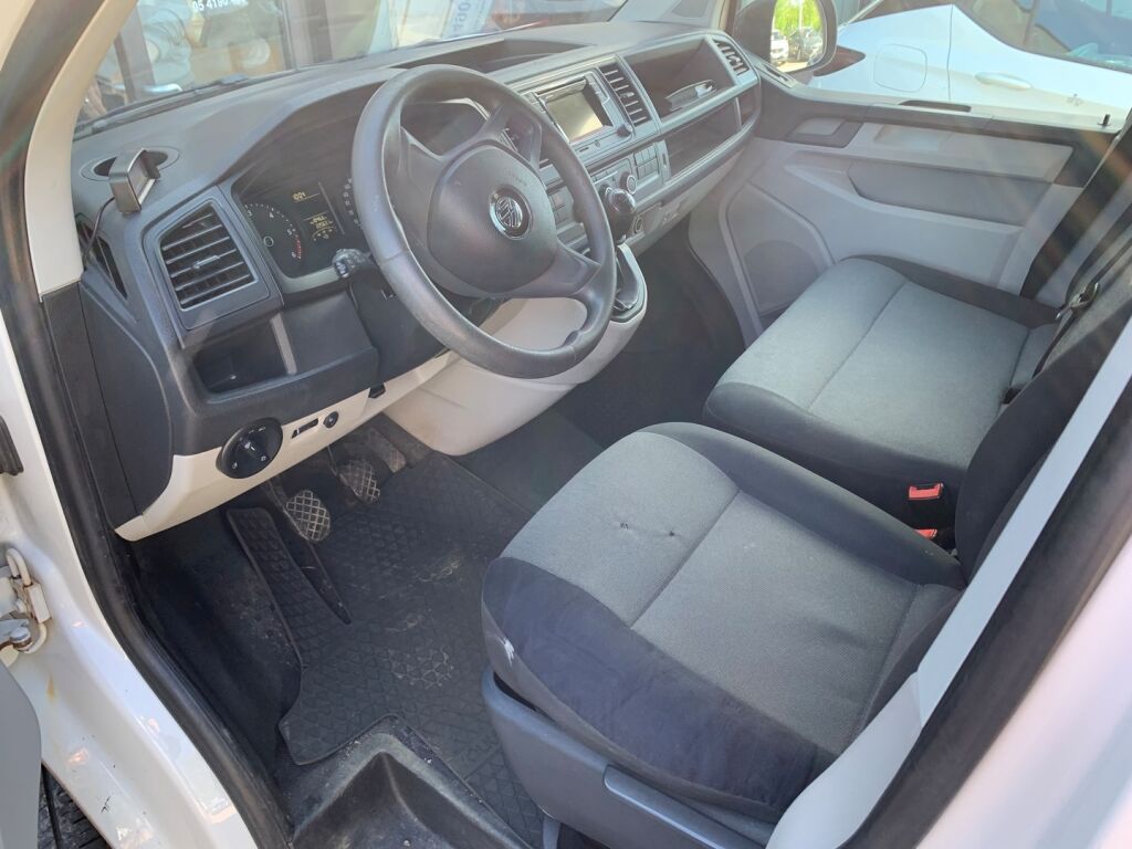 Volkswagen Transporter 2017 Valkoinen