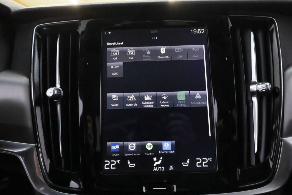 Volvo V90 2017 Musta