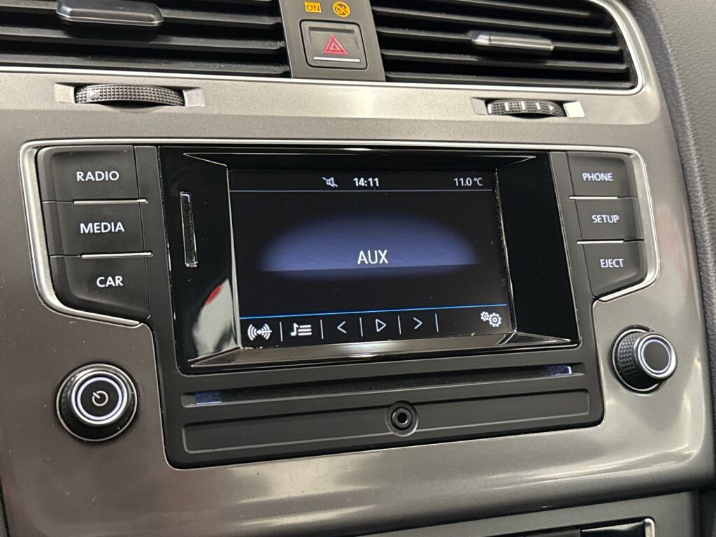 Volkswagen Golf 2016 Valkoinen