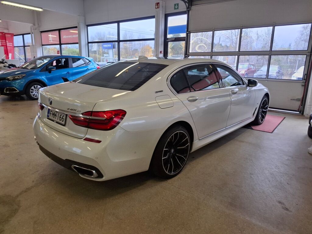 BMW 740 2017, bild 3/10