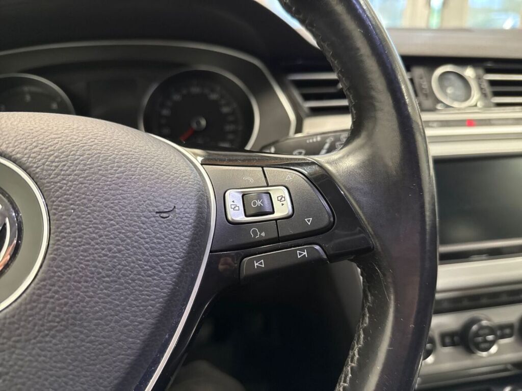 Volkswagen Passat 2017 Valkoinen