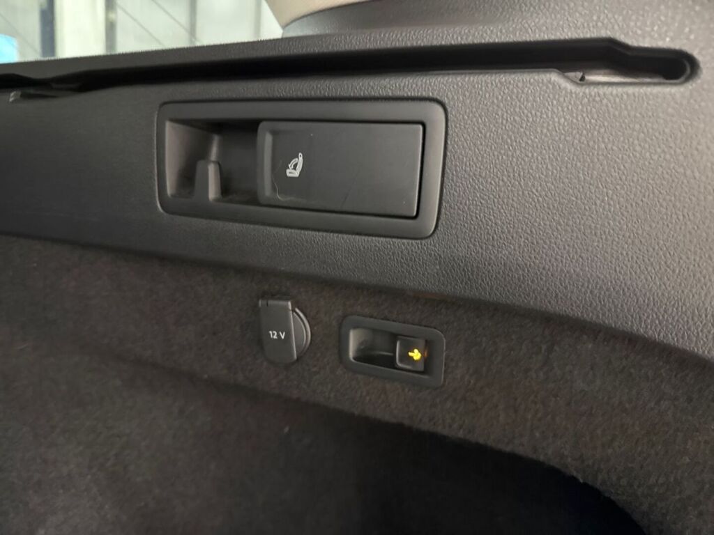 Volkswagen Passat 2017 Valkoinen