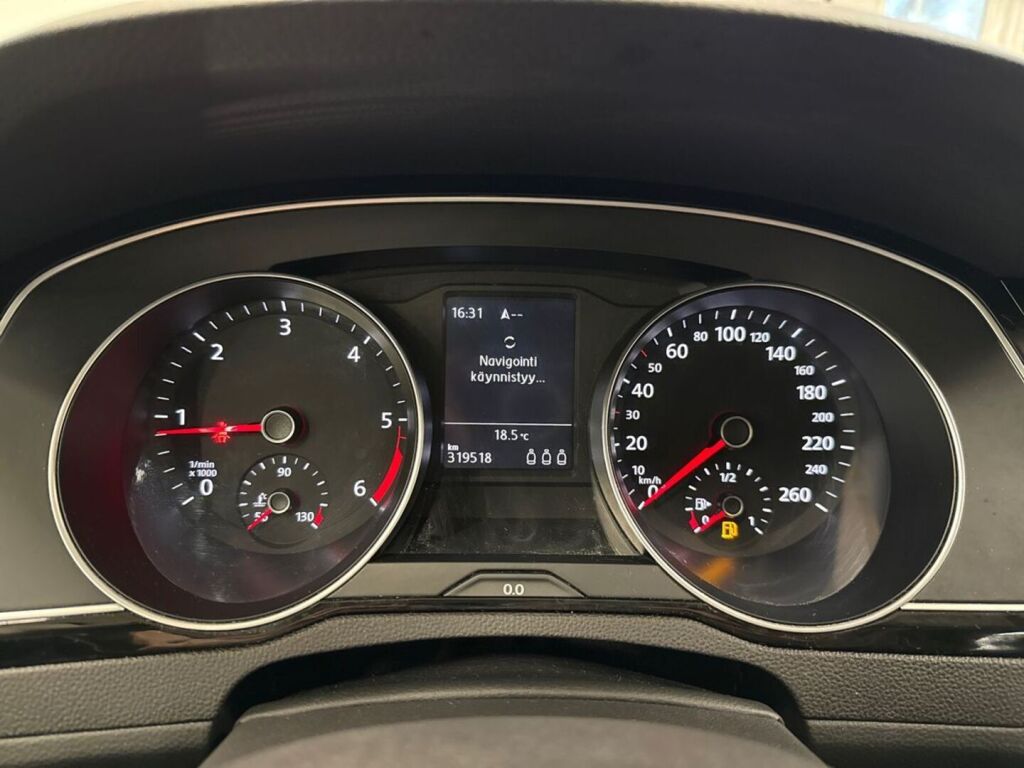 Volkswagen Passat 2017 Valkoinen