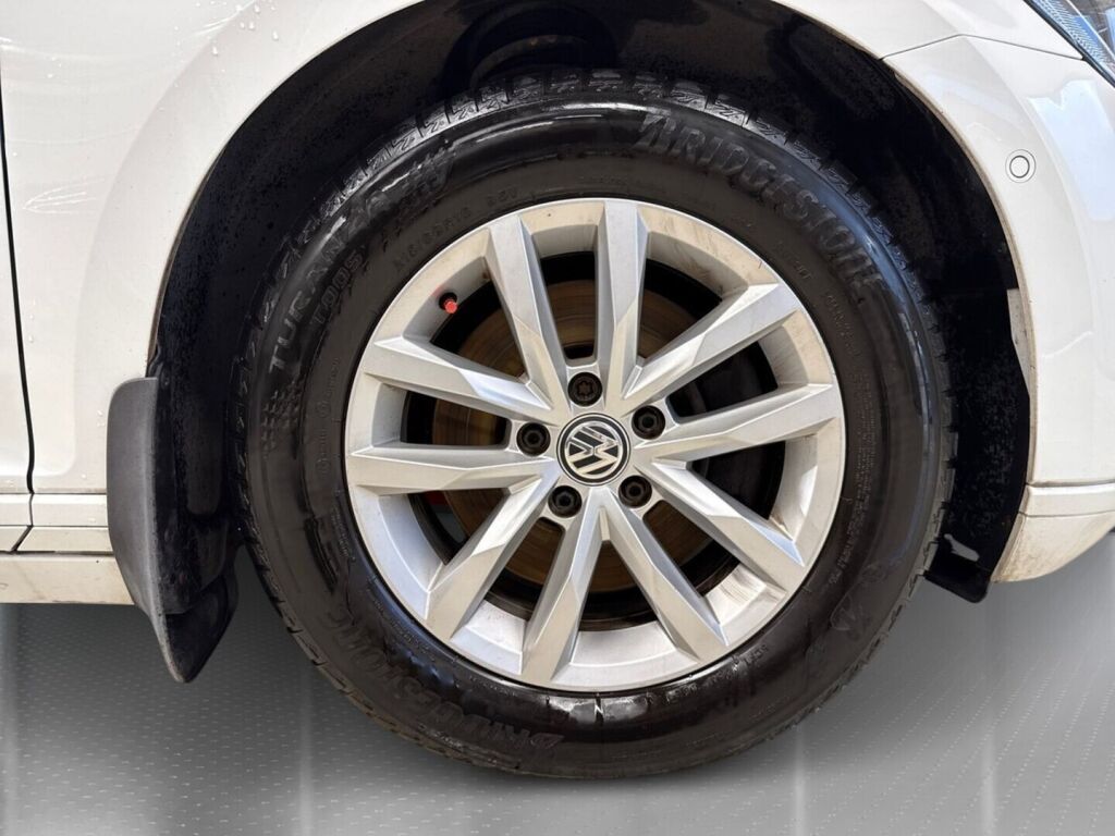 Volkswagen Passat 2017 Valkoinen