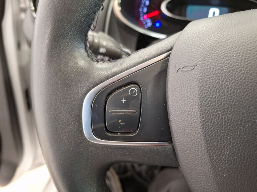 Renault Clio 2016 Harmaa