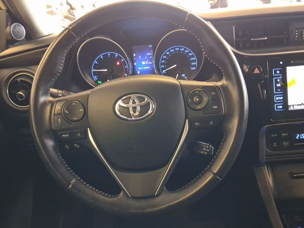 Toyota Auris 2016 Valkoinen