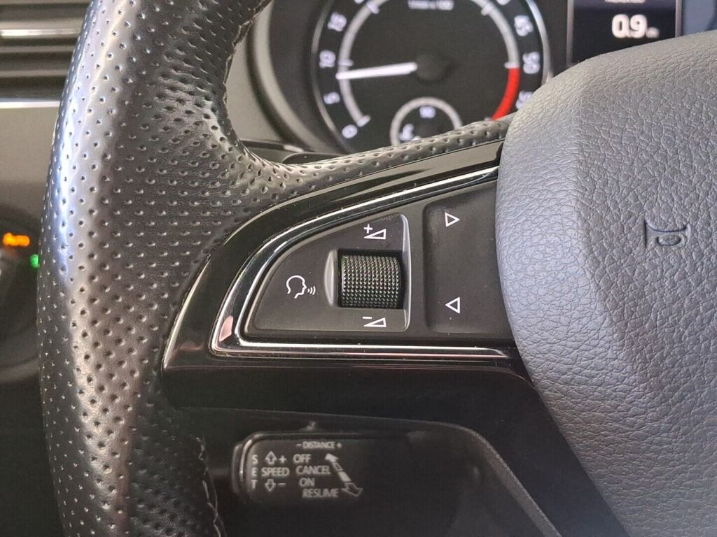 Skoda Octavia 2016 Sininen