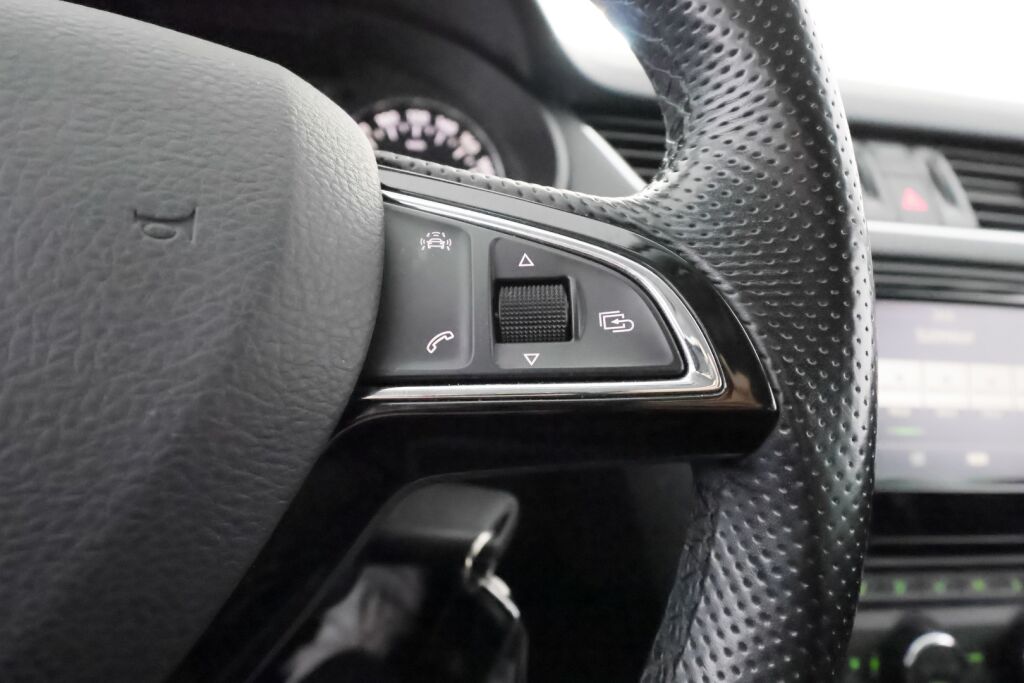 Skoda Octavia 2017 Harmaa