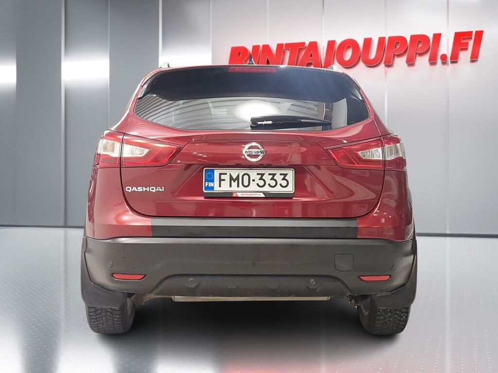 Nissan Qashqai 2016 Punainen