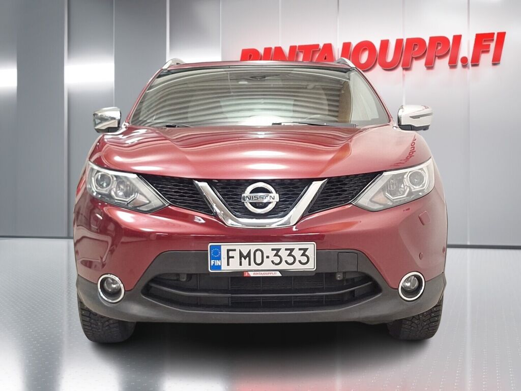 Nissan Qashqai 2016 Punainen