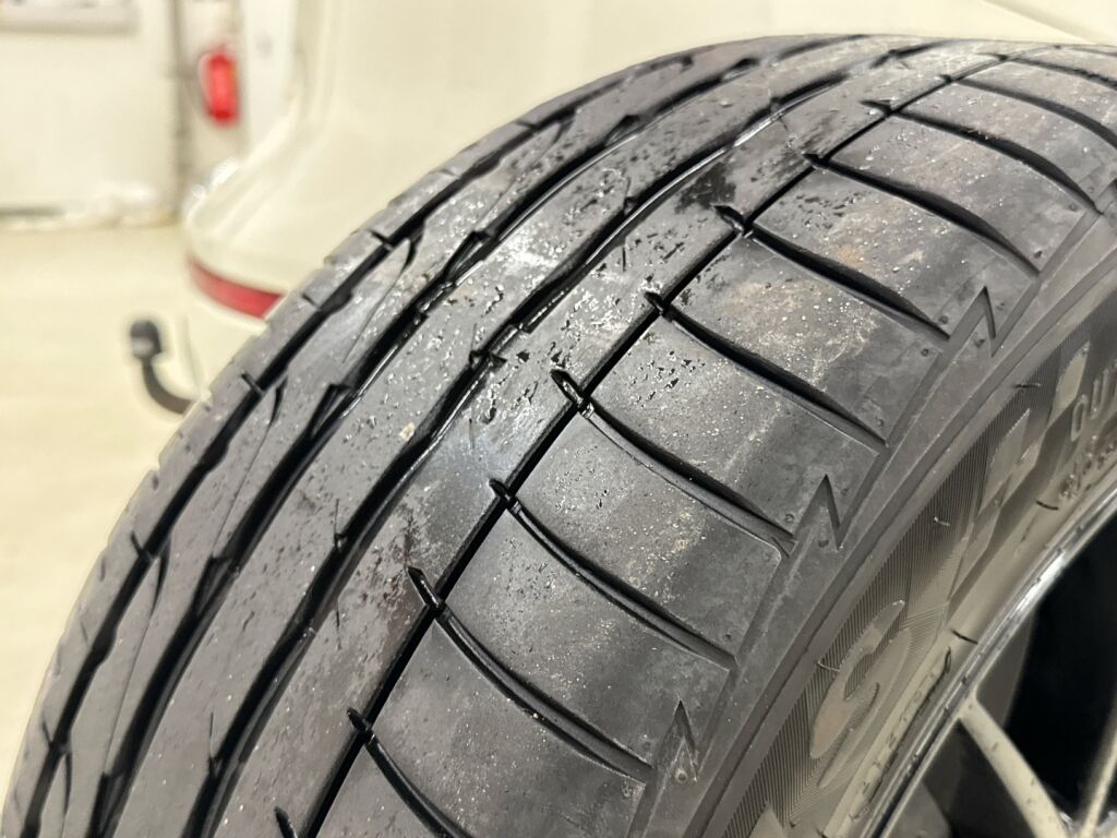 Mercedes-Benz ML 2012 Valkoinen